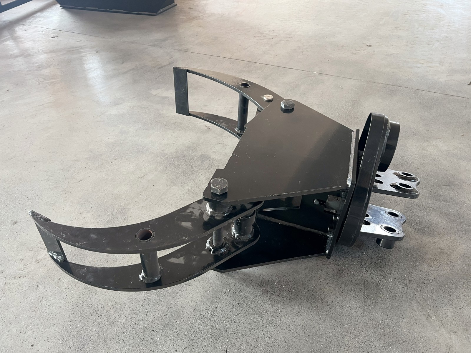 Agrotk Hydraulic Rotating Log Grapple for Mini Excavator with Motor Attachment