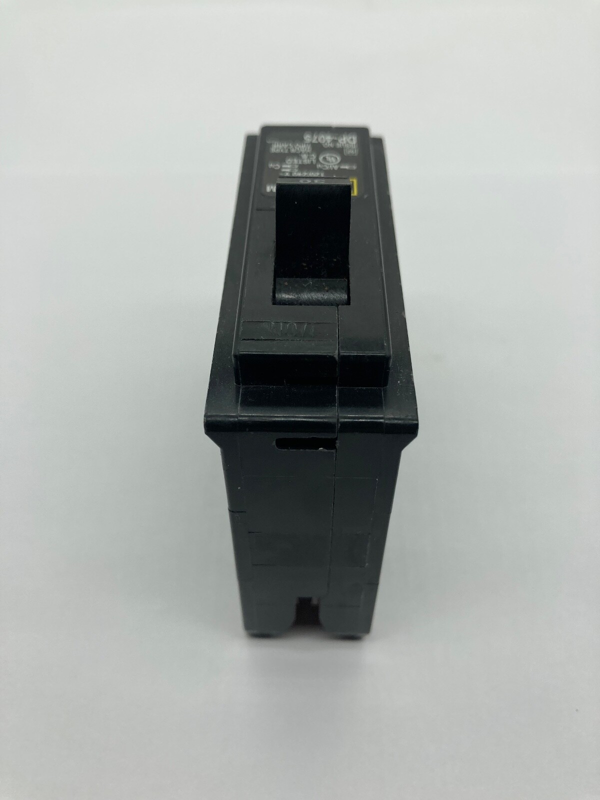 NEW Homeline HOM130 1 Pole 30A 120V Plug In HOM Square D Circuit Breaker No Box