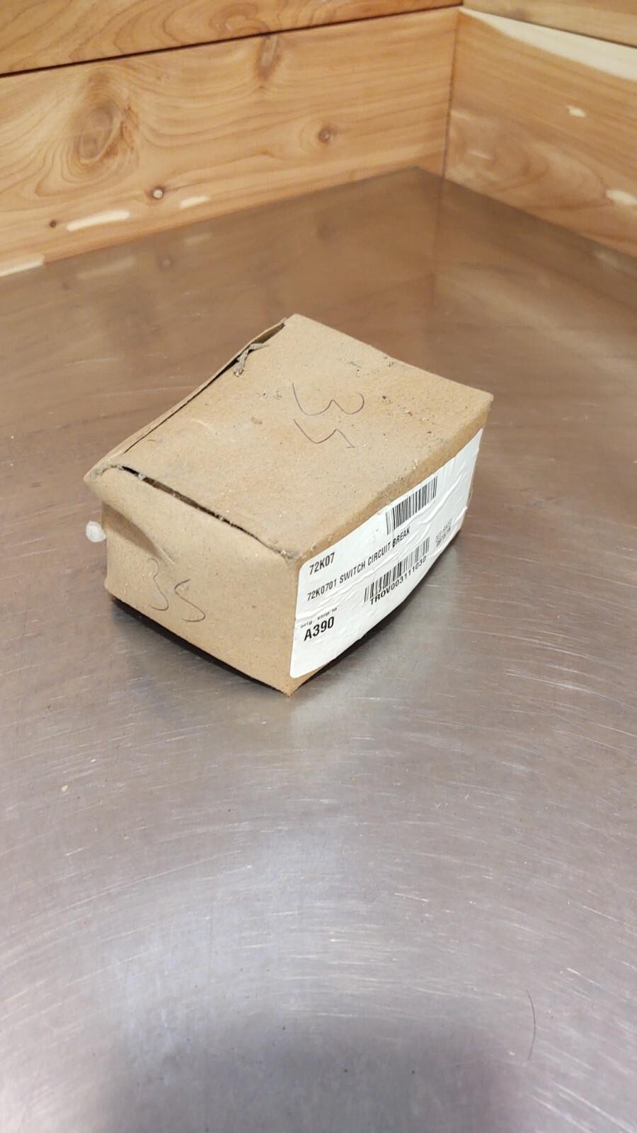 Lennox 72K07 Circuit Breaker 2 Pole 35A 120/240V Common Trip