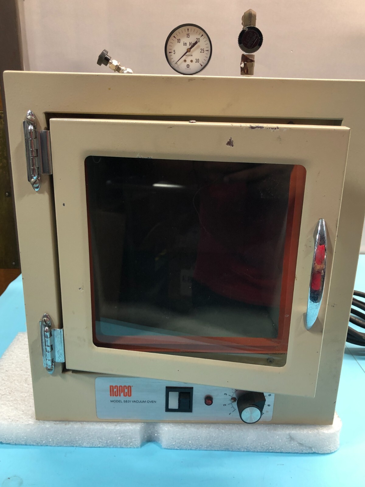 Napco Model 5831 Vacuum Oven, 120V, 60Hz, 1PH, 550W. 4.6A, 190962