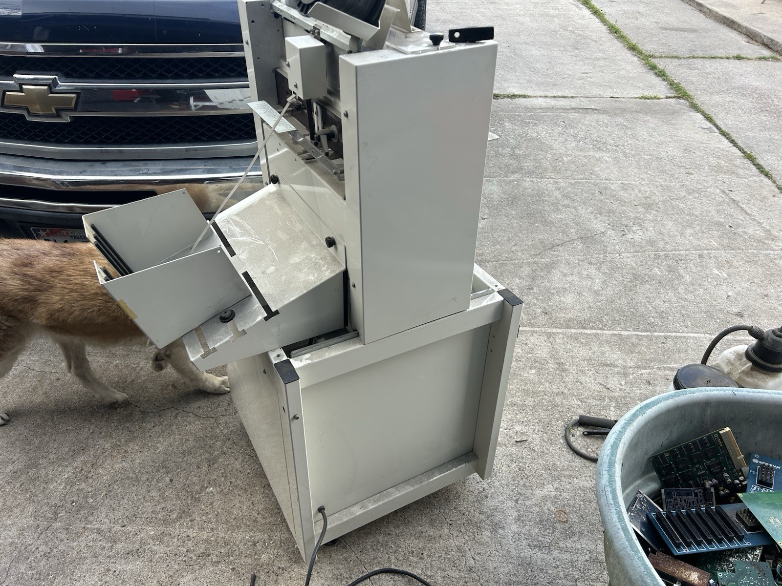 C.P. BOURG COLLATOR, MODEL AGR, 120VOLTS, 60 CYC, 5 Amp.