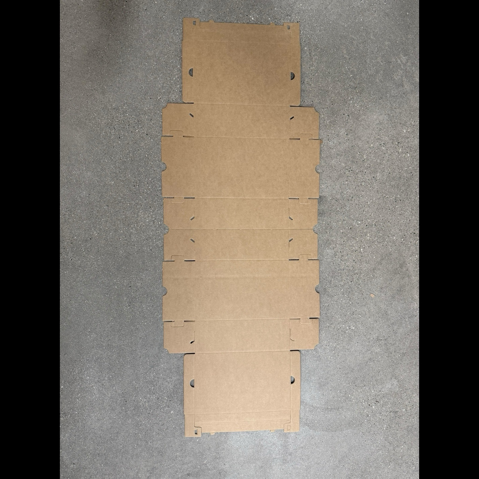 NEW – Brown Replacement Shoe Box For Sneakers 14″ X 8 3/4″ X 4 5/8″ 32 ECT