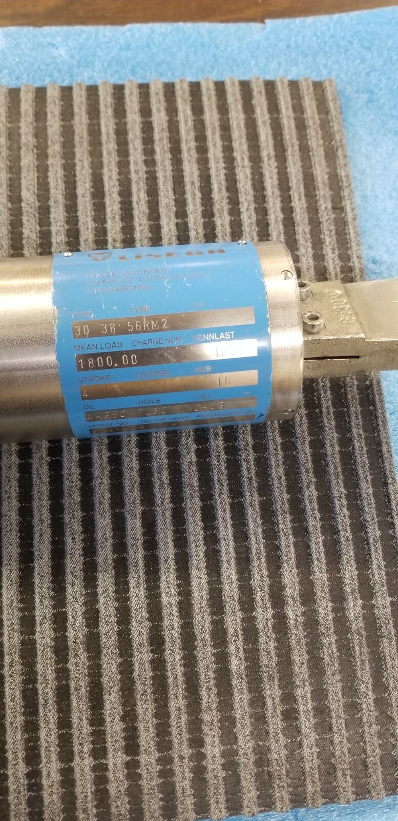 Lisega 30 38 56RM2 Hydraulic Snubber 1800psi 4in (01)