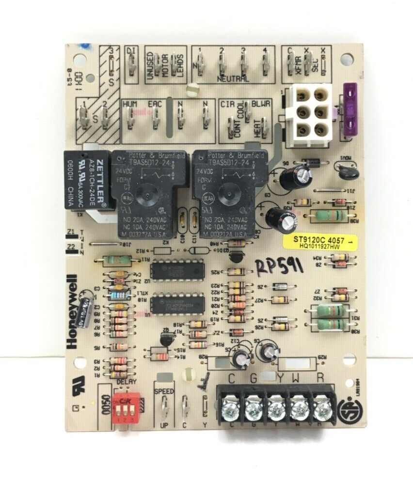 Honeywell ST9120C 4057 Furnace Control Board HQ1011927HW used ref. #RP591**