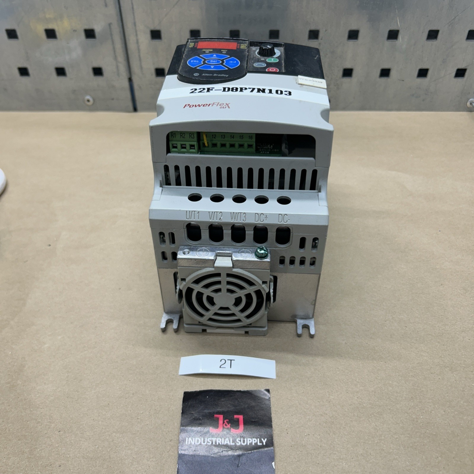*Pre-Owned*Allen Bradley Powerflex 4M AC Drive 22F-D8P7N103 Ser A FRN 2.02