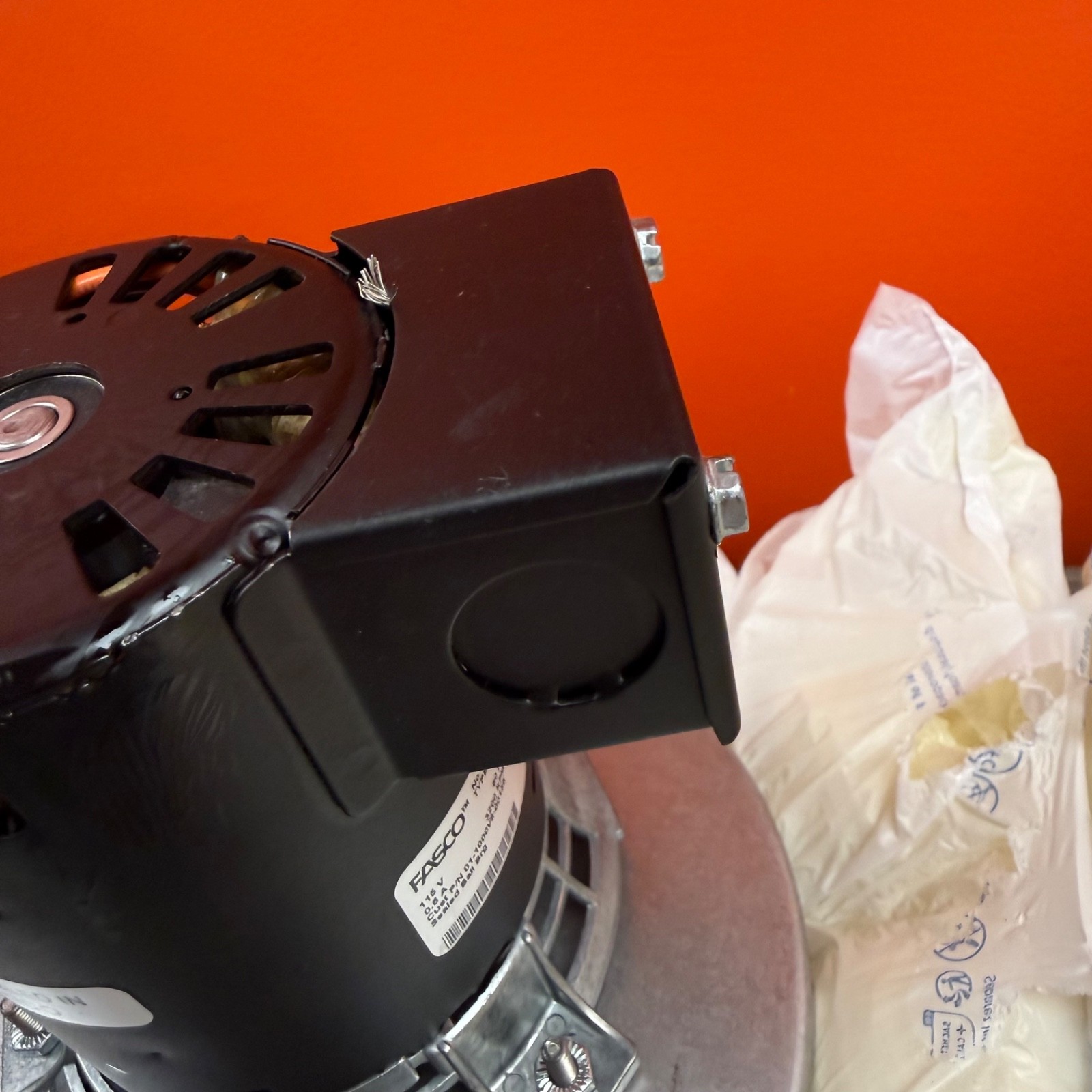 (NEW) Baxter 01-1000V8-00156 Motor, Draft Inducer – BAX01-1000V8-00156 Oven Fan