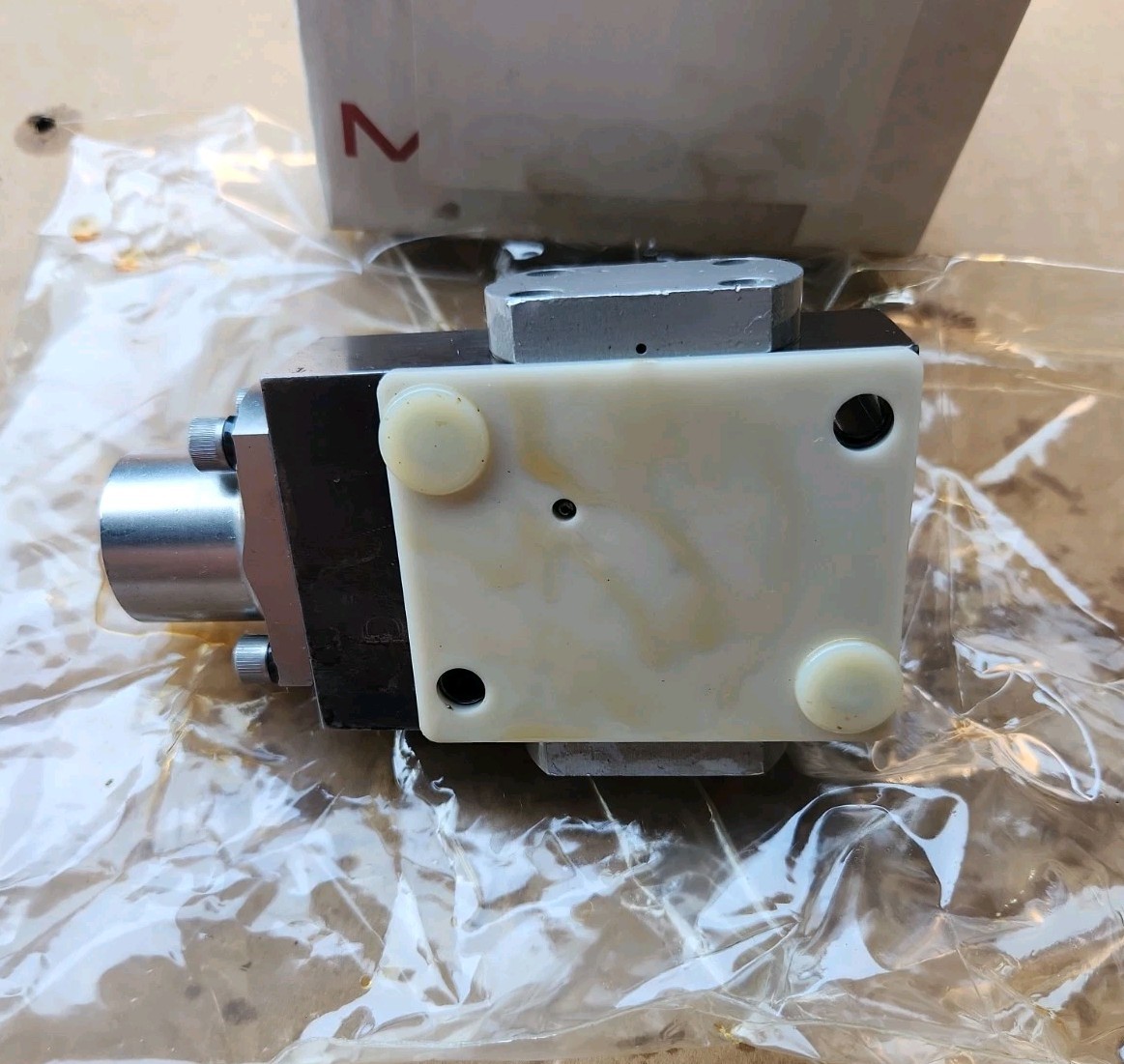 MOOG -730Y-234-HP5 SERVO VALVE WITH TEST REPORT