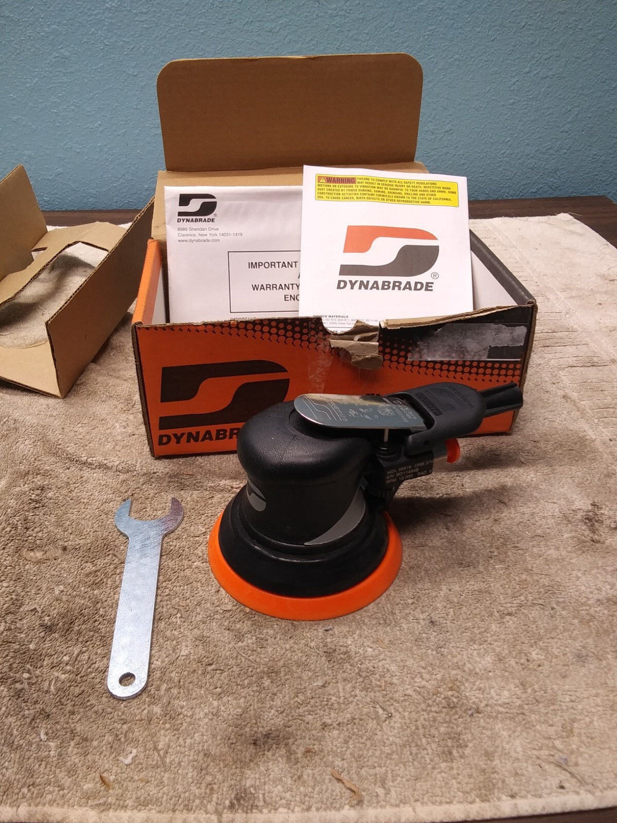DYNABRADE 56818 Air Random Orbital Sander,0.28HP,5 In. 13F642 Pneumatic Tool
