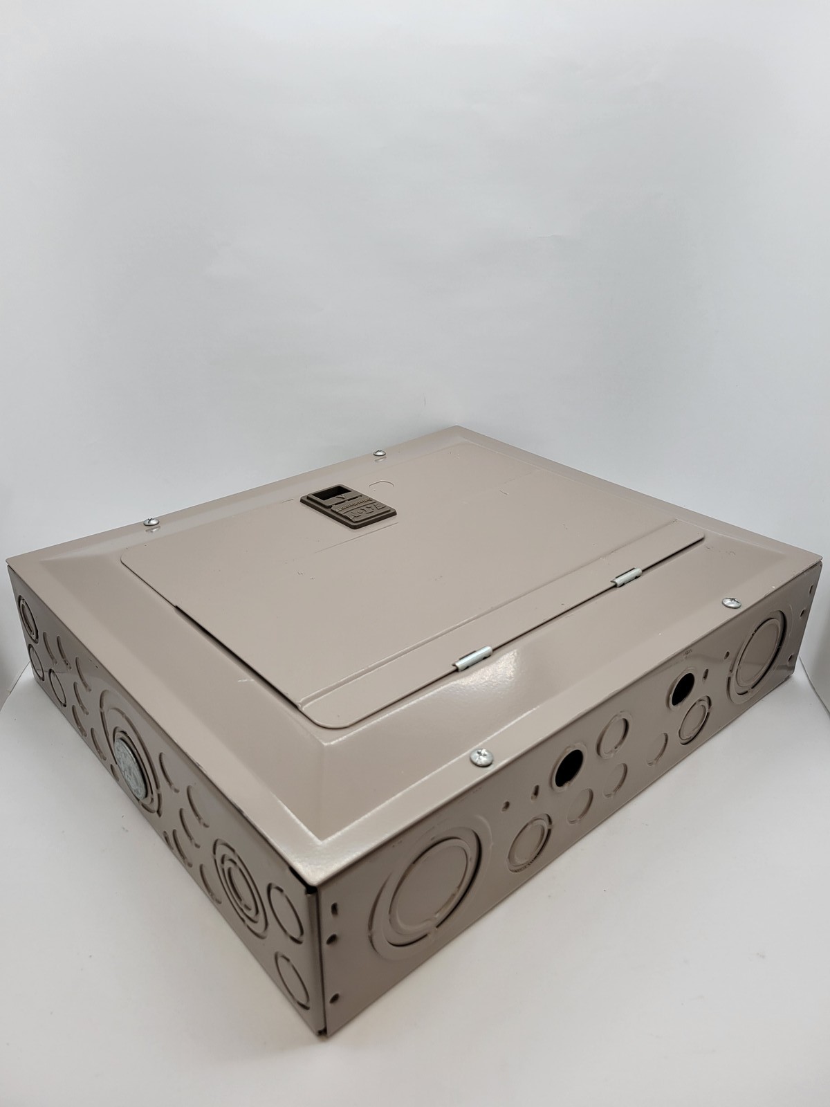 Eaton CH12L125B Main Load Center w Breakers 125A 120/240V 12Cir 1PH 25KA Type 1
