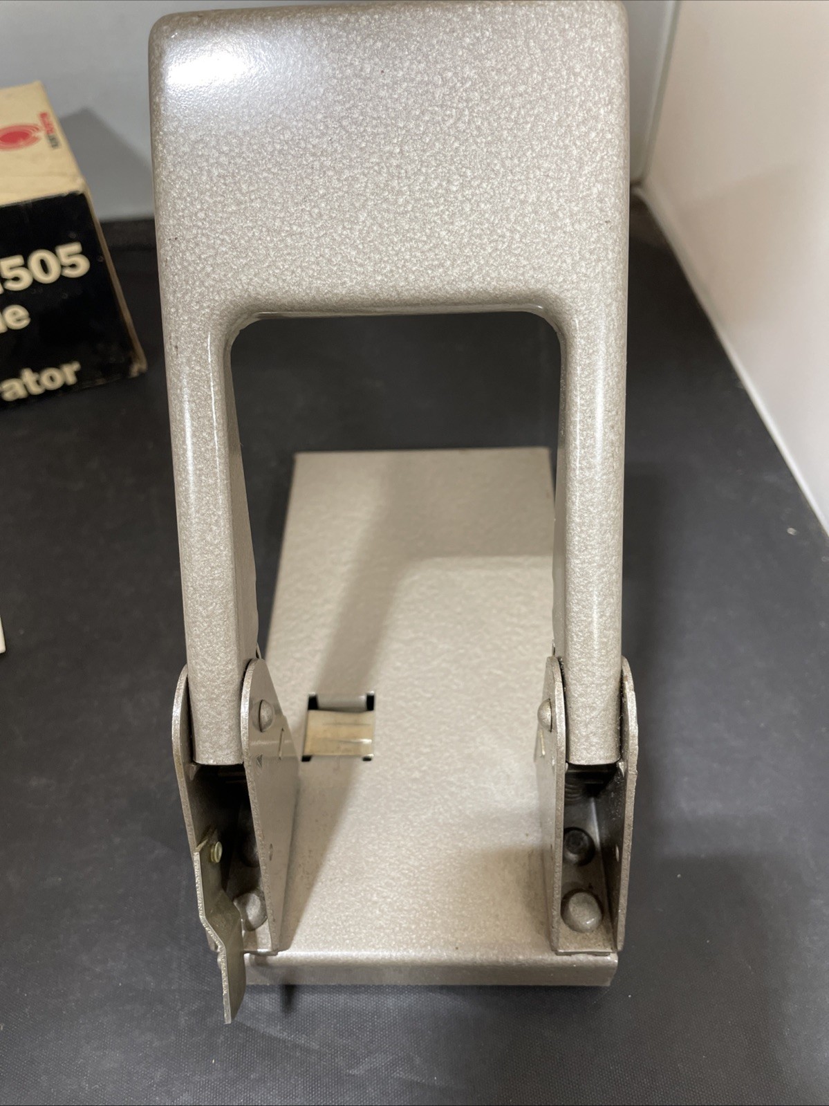 Hunt Boston 1505 Two Hole Punch Perforator VTG – Pre-Owned