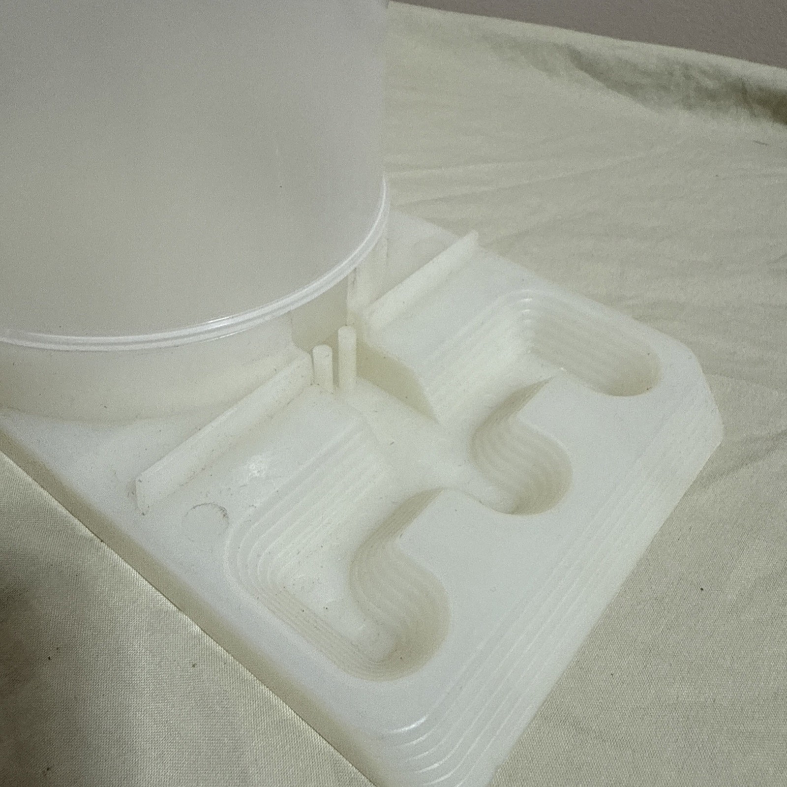 2 PK Bee Sugar Water Dispenser, Bees Hive Frame Entrance Feeder USA Company 32oz
