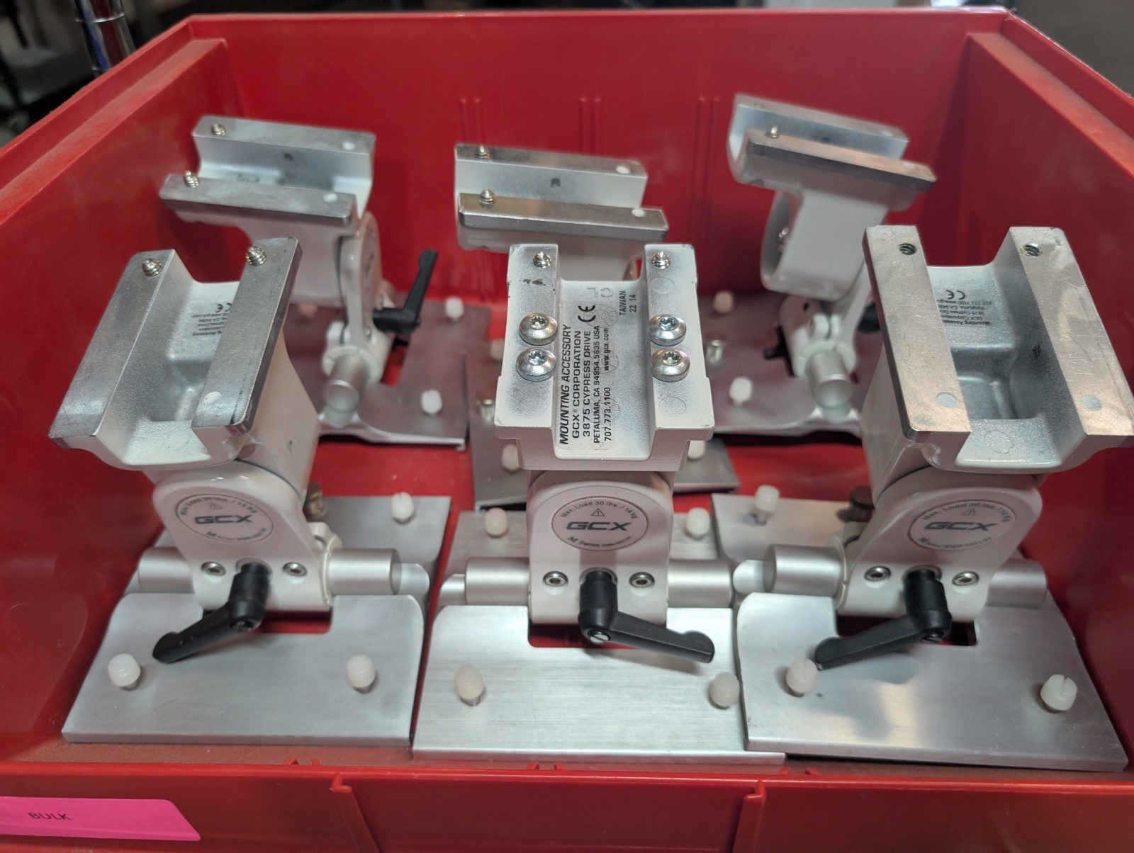 GCX WMM-0001-04 Articulating Wall Mount, max load 30 lbs/14kg, as shown in pics