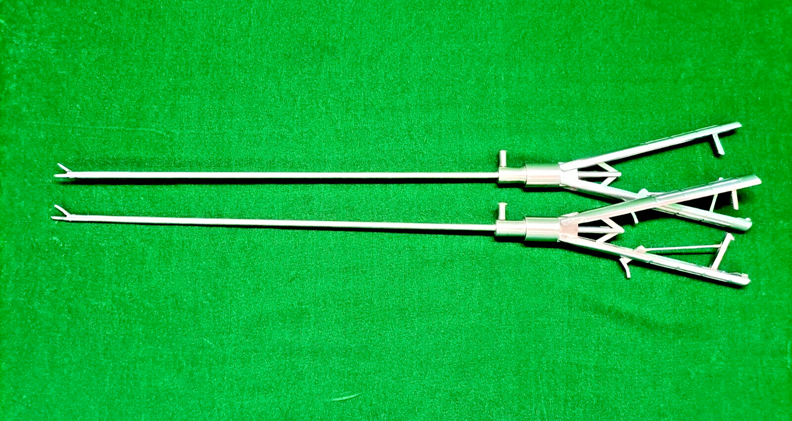 2pc Laparoscopic V-Shape Needle Holder Curved Jaw 5mmx330mm Reusable Instruments
