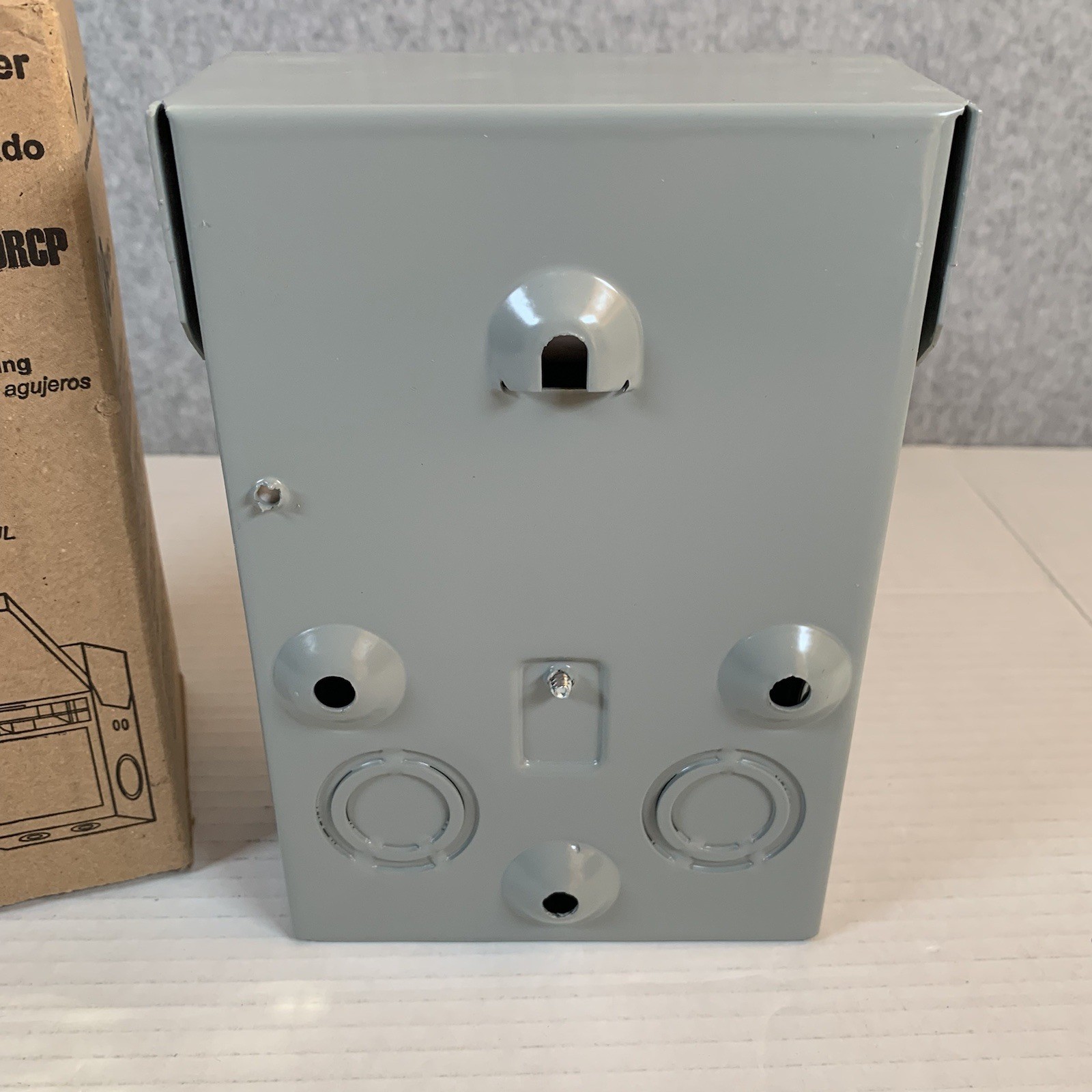 Genuine GE Air Conditioner Disconnect TF30RCP 30 Amps Fusible NEW Boxed