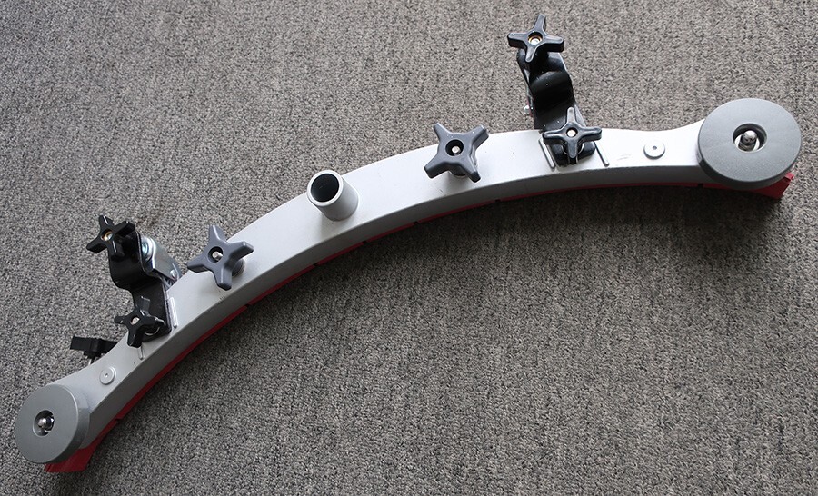 SQUEEGEE ASSEMBLY, UNKNOWN BRAND, 28″ WHEEL-TO-WHEEL, 10.25″ MOUNTING SCREWS