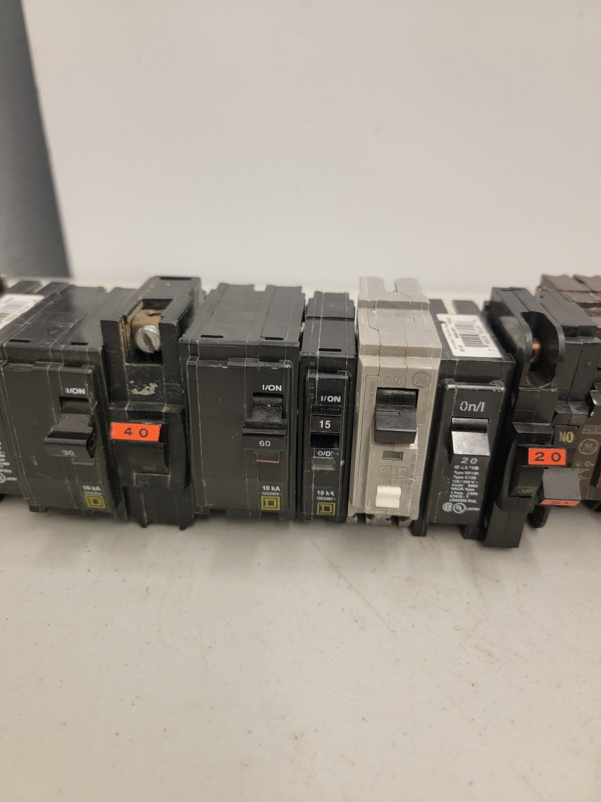 LOT OF 23 – Circuit Breakers Various. Square D, Eaton. Different Voltages