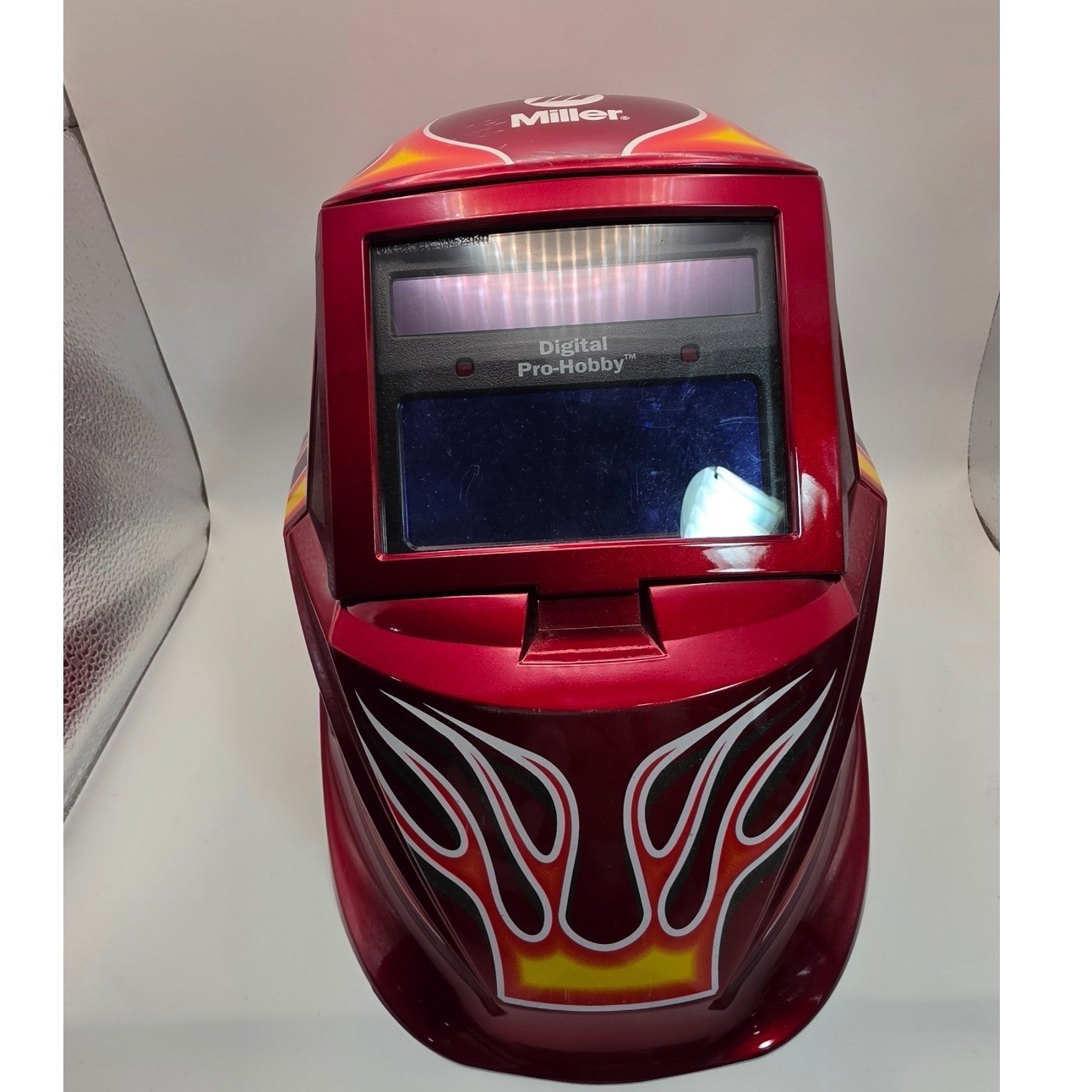 Miller Digital Pro-Hobby Welding Helmet Auto Darkening Red Flame Shell WORKS