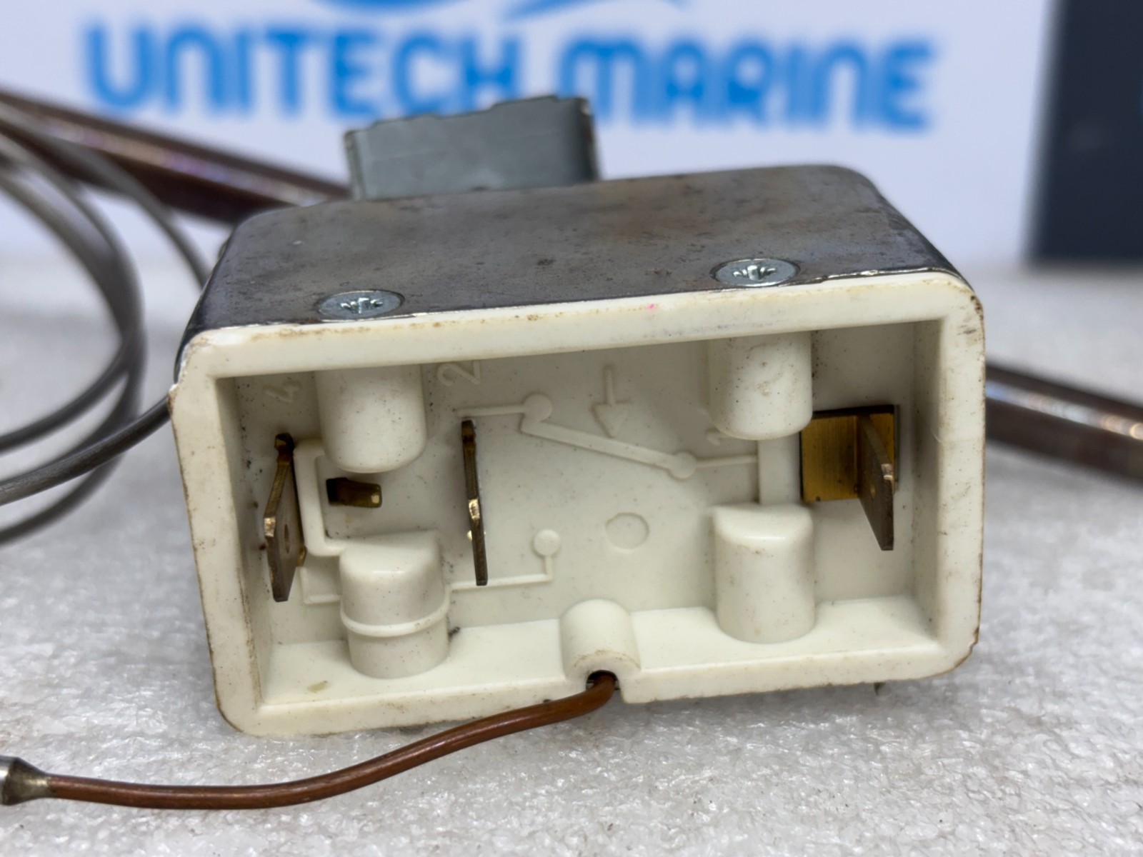JUMO EM-1 Thermostat IP00 AC 8(1.5)A 230V
