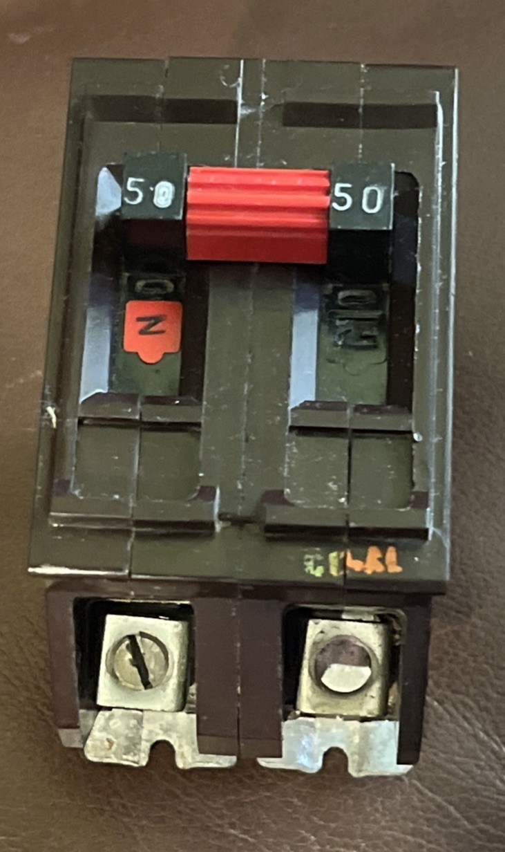 WADSWORTH 50 Amp 2 Pole Circuit Breaker Metal Foot. (CHIP, Missing Lug Screw)