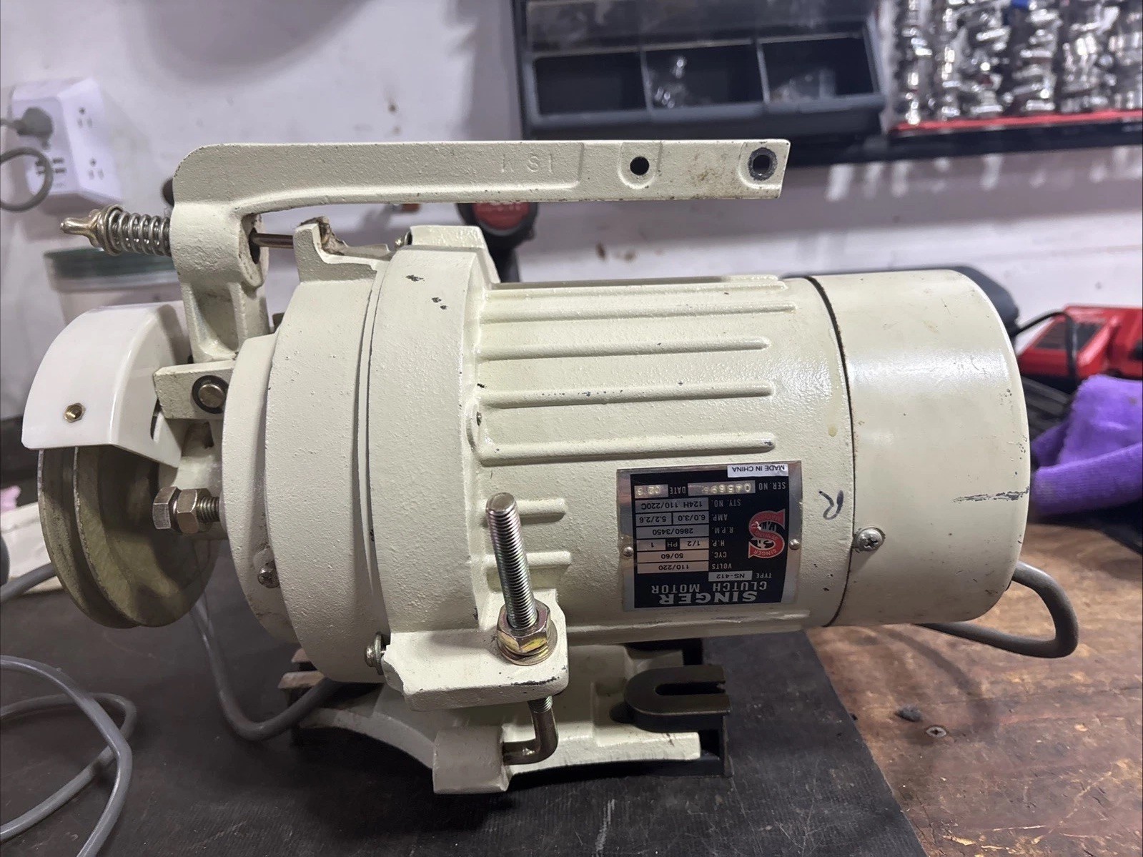 NS-412 singer Sewing clutch motor with switch 60 Amps 1/2 Hp Smooth & Quite