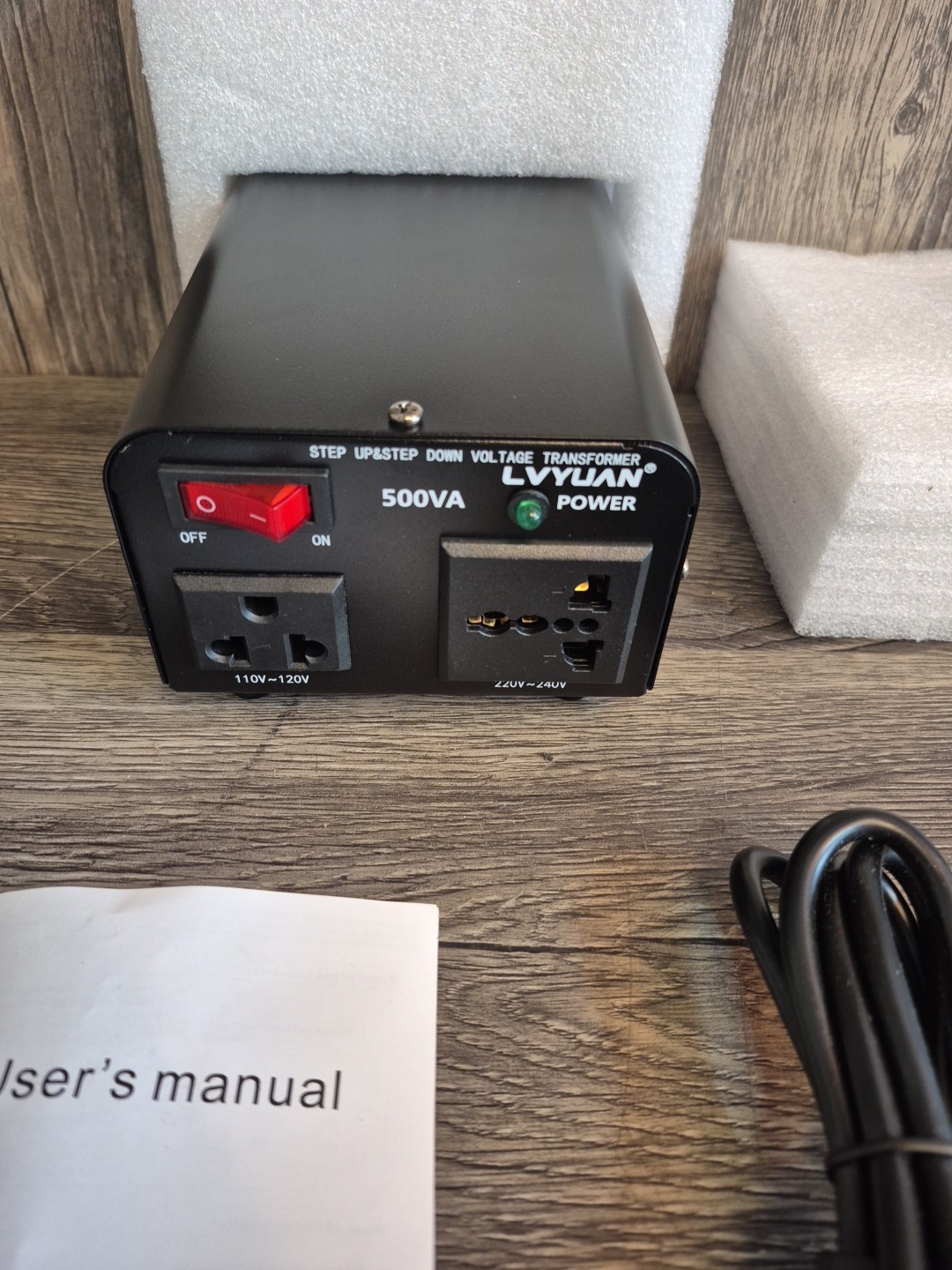 LVYUAN Step Up & Step Down Voltage Transformer 110 V / 230 V DT-500VA