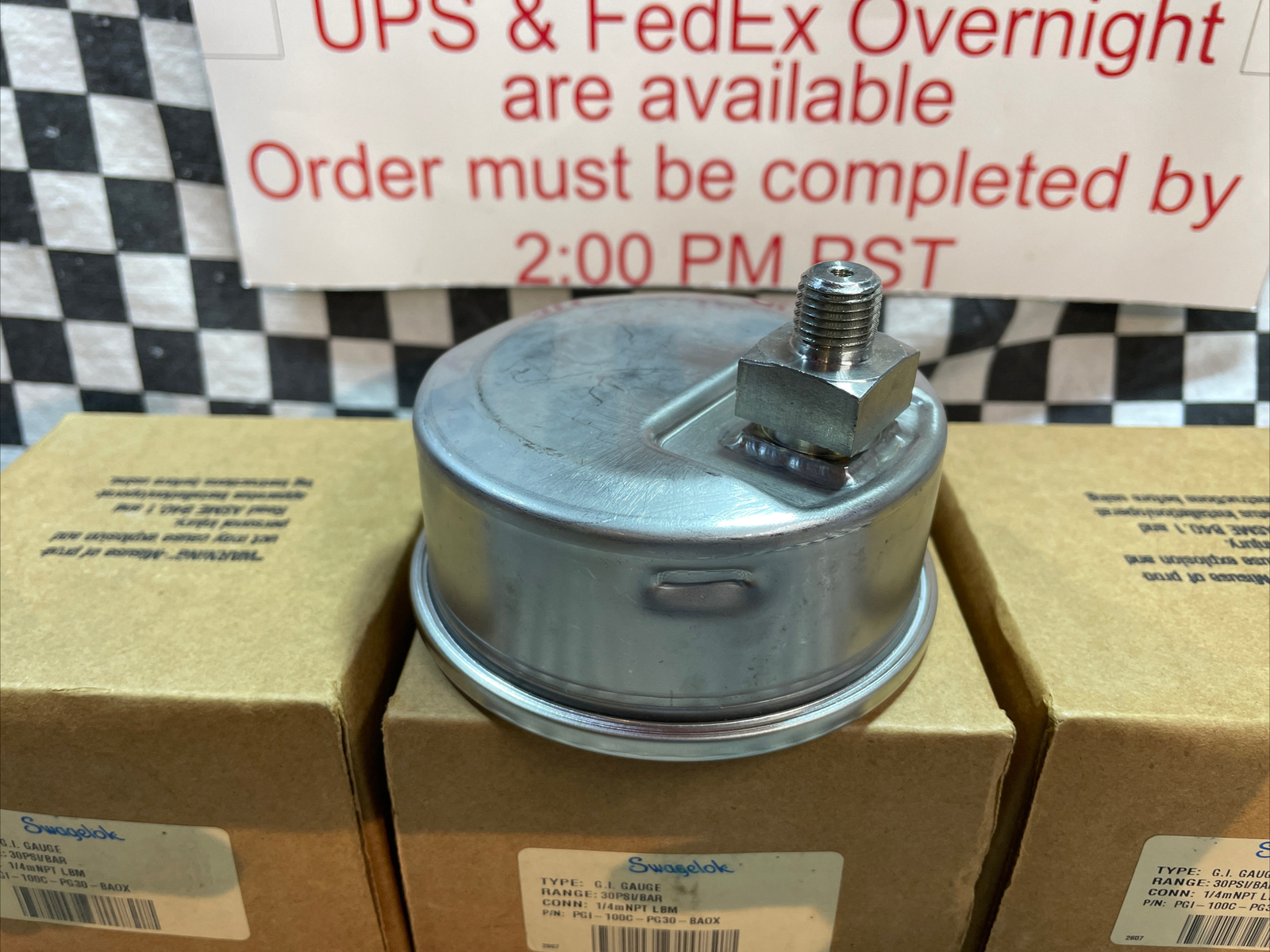 SWAGELOK PGI-100C-PG30-BAOX, PGI-100C-PG30-BA0X, Pressure Gauge 30 PSI, LOT OF 4