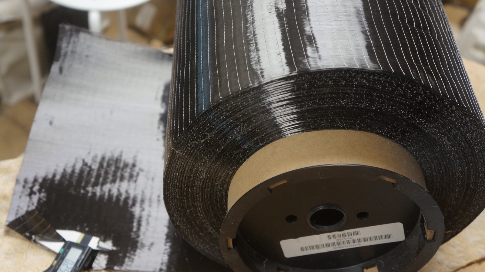 8kg Unidirectional carbon fiber A P Technology 4.0SMUNI 12″ 4.2 oz/sq yd 0.25mm