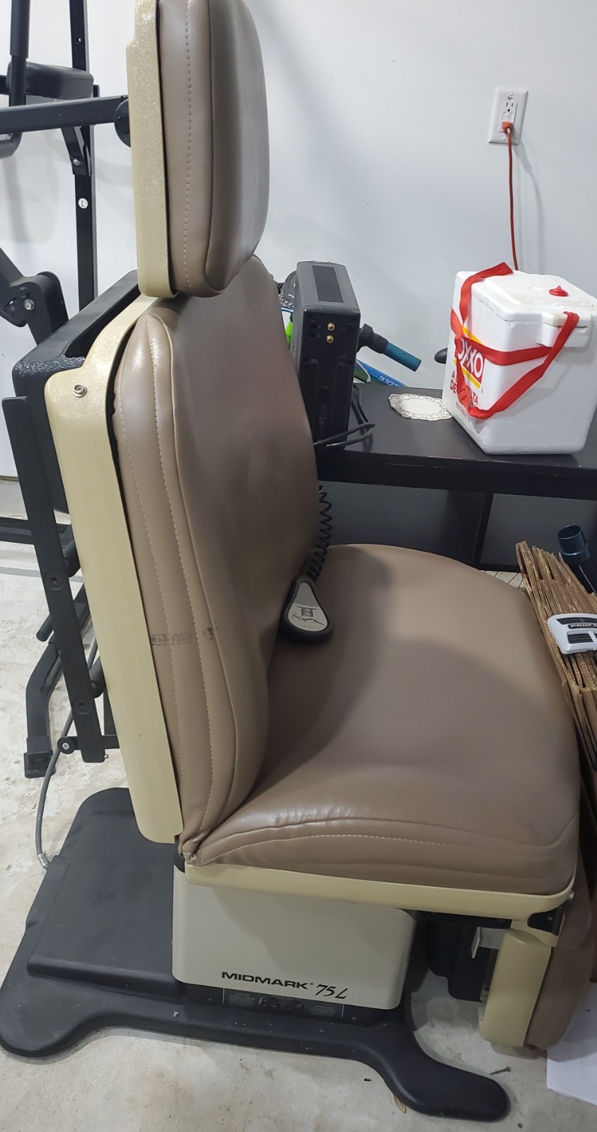 Midmark 75L Medical Grade Examination Chair