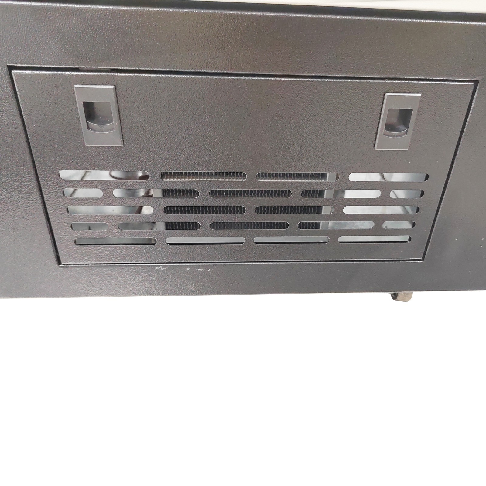 110V/60HZ 150W Ultra Low Temperature Storage Box 7.92gal(30L) Effective Volume