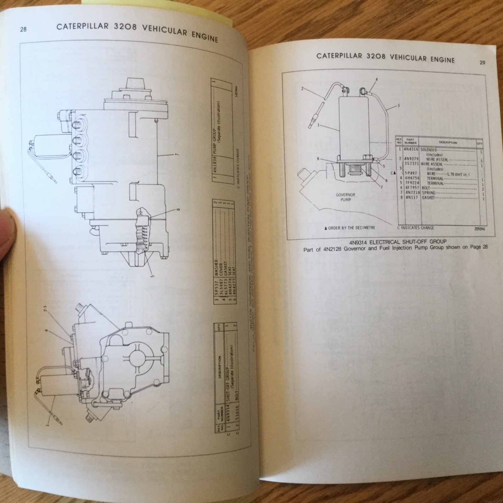 CAT Caterpillar 3208 PARTS MANUAL BOOK CATALOG ENGINE LIST 225, 613 sn 79V1-1407