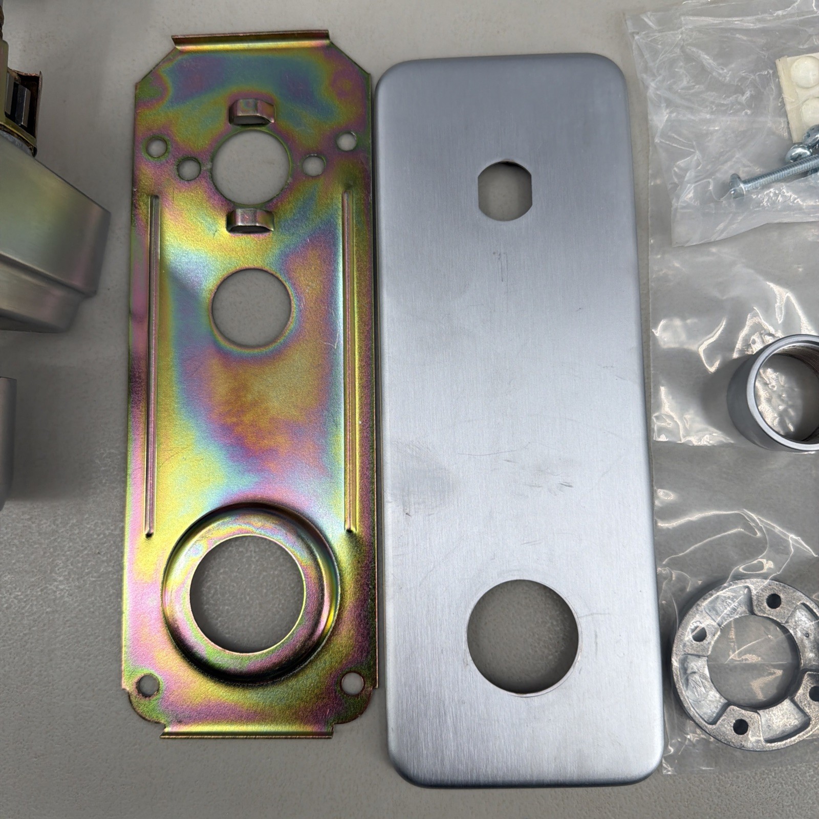 ILCO Unican L1000 Series LL1011-26D-41 Door Lock Satin Chrome
