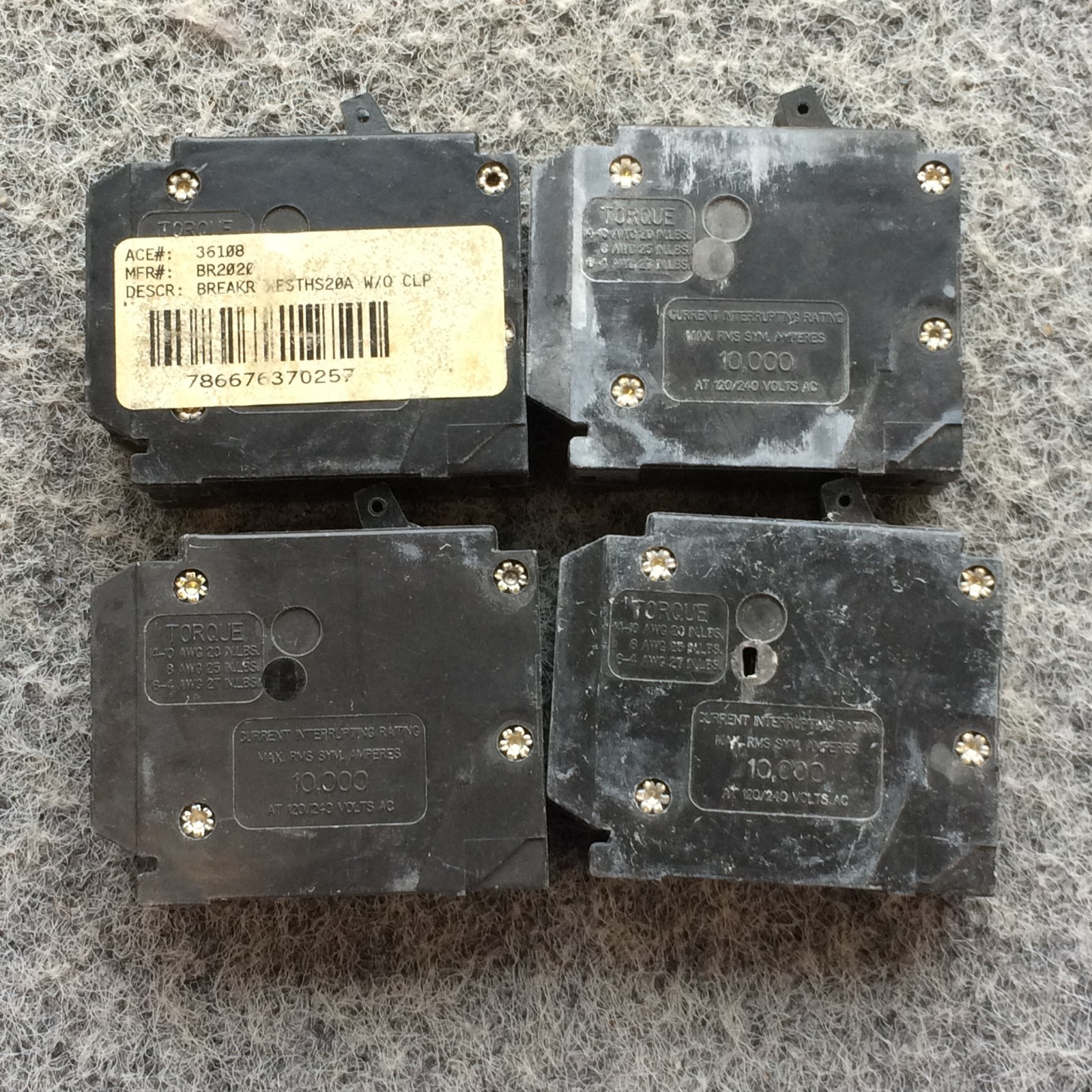 Eaton BR2020 DNPL2020 Single Two Pole circuit breaker Lot Of 4 NOS