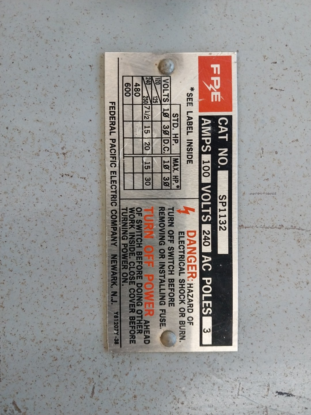 Federal Paciific Electric NO SP1132 100 Amps 240 Volts 3 Poles Fusible Switch