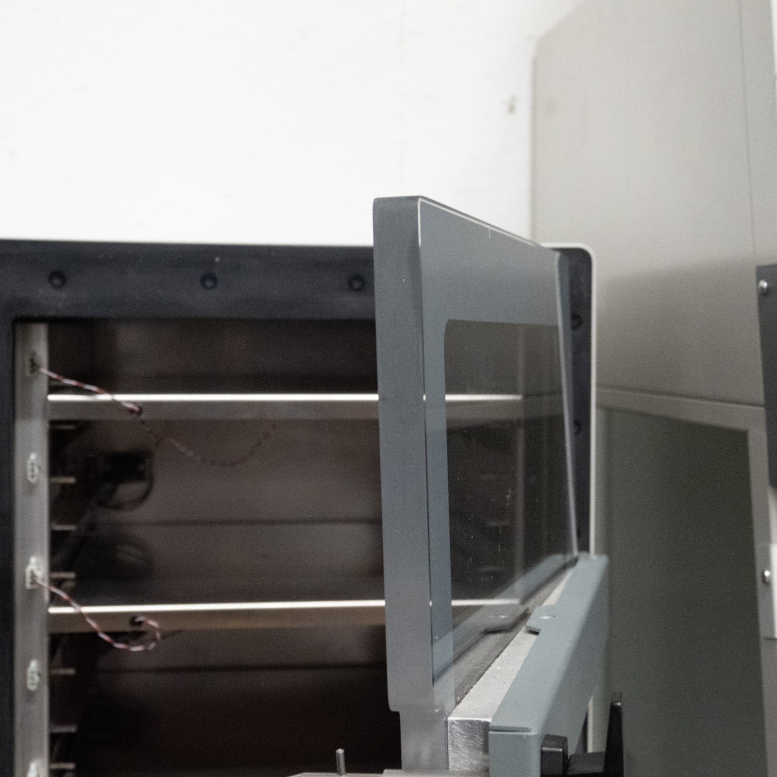 Labconco FreeZone Bulk Tray Dryer 7806020 Heated Shelf Lyophilizer Tested