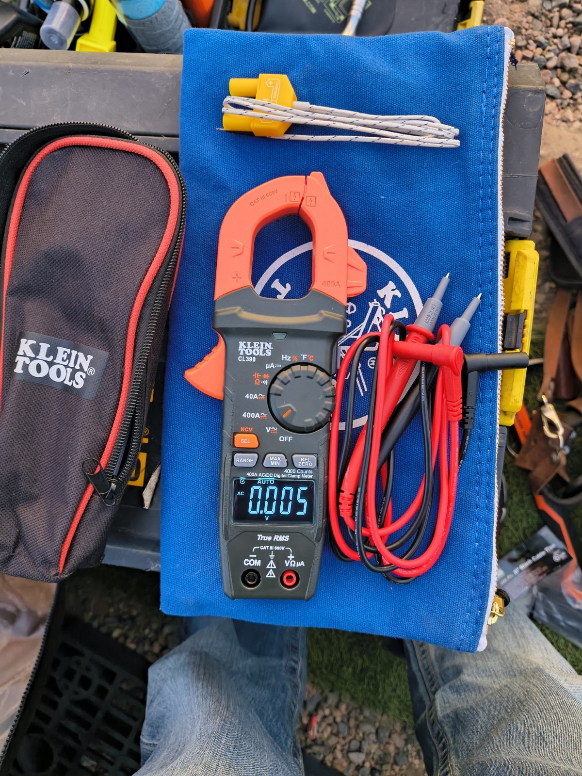 Klein Tools CL390 400A AC/DC True RMS Digital Clamp Meter CAT III 600V
