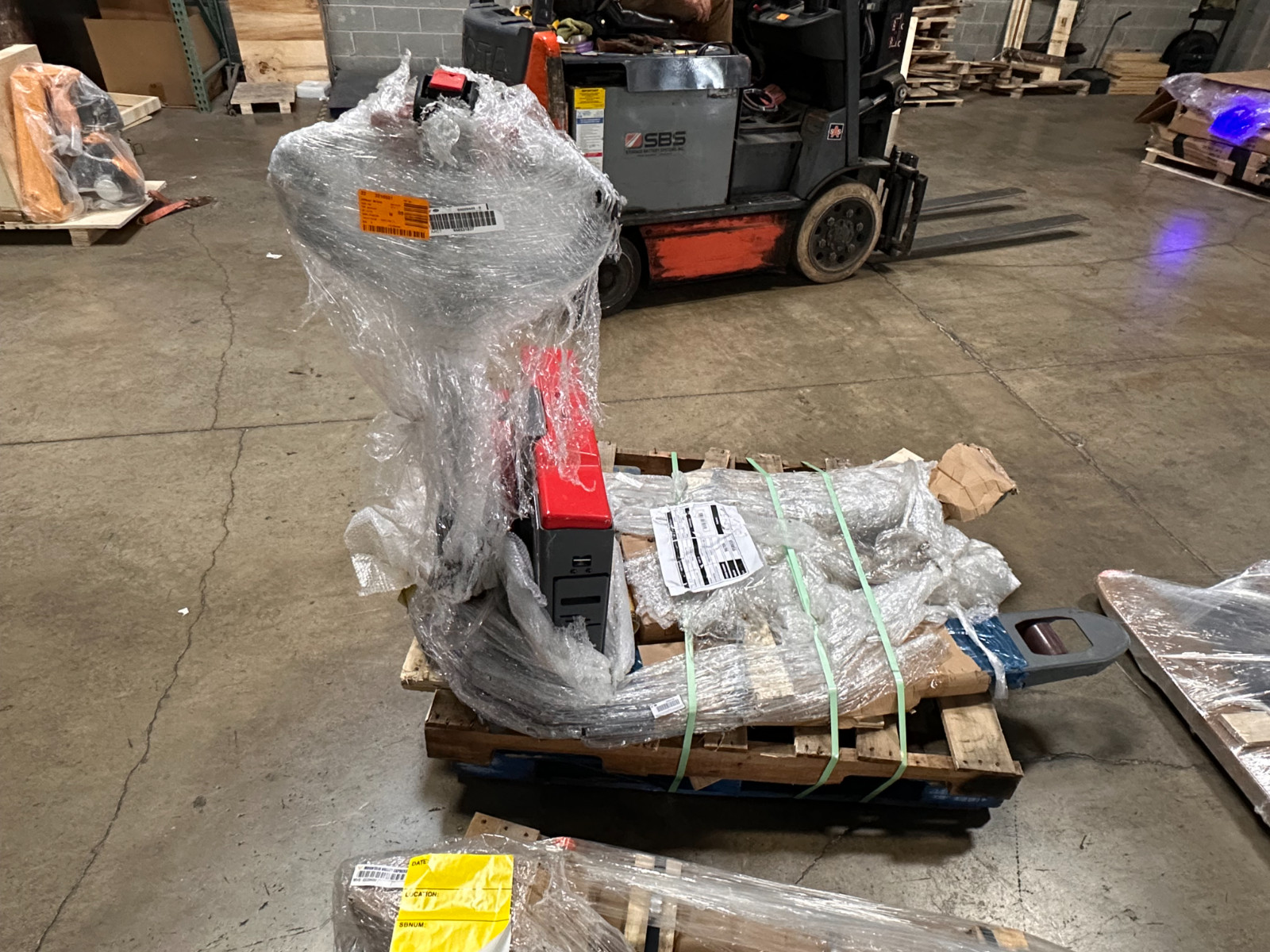 APOLLOLIFT Used 4400lb Full Electric Lithium-ion Pallet Truck Jack 48″X27″ Fork