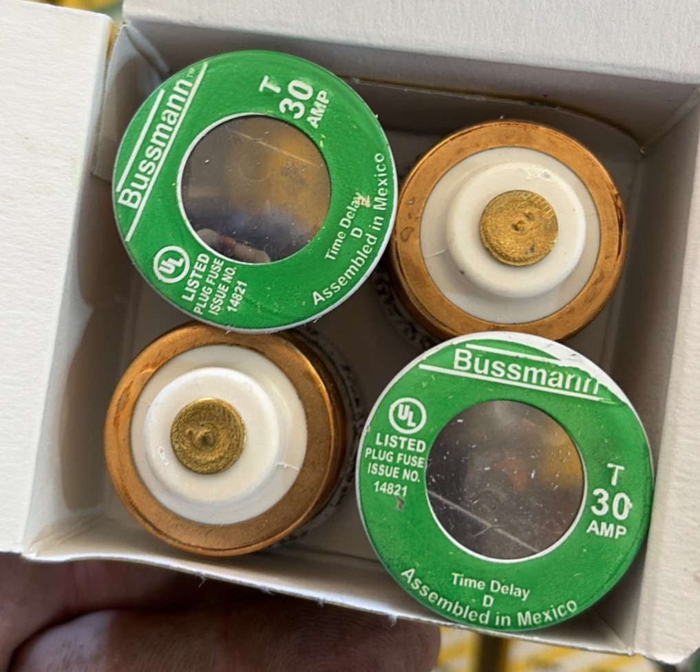 T-30 Bussmann, 30A 125vac, Dual Element, Time Delay, Fuse (4 pcs) NEW OLD STOCK
