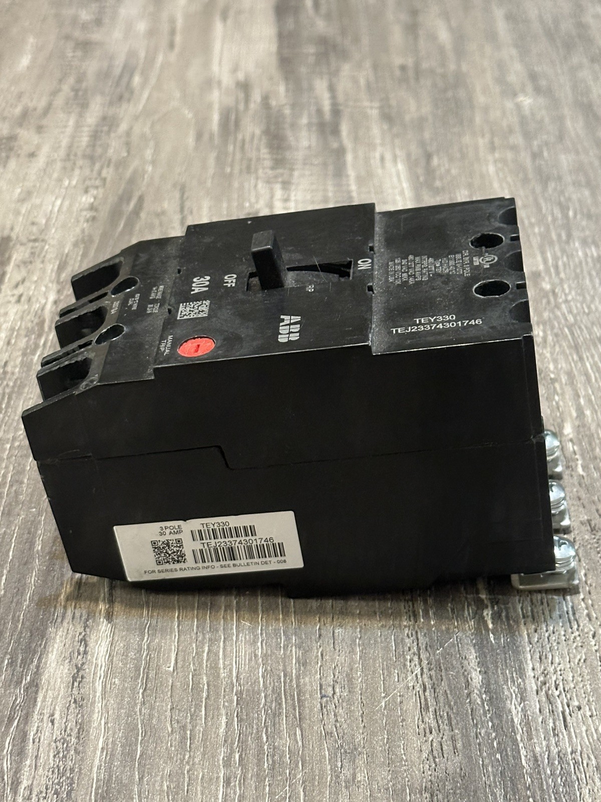 ABB TEY330 Molded Case Breaker 480/277