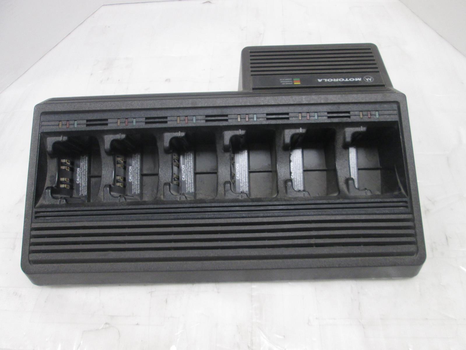 MOTOROLA NTN1177D 6 BANK CHARGING STATION