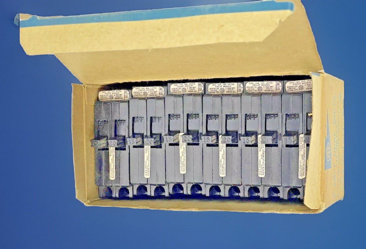 New ITE QT1-1520 15A 20A TANDEM Circuit Breaker CLOSED CLIP EQ-T QTI1520 New!