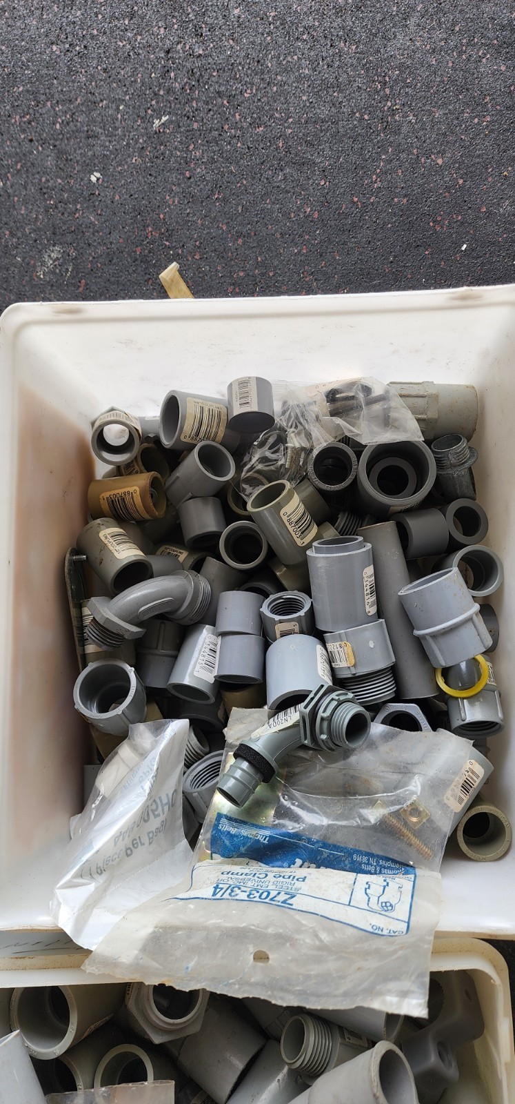 Estate LOT 100s Of Electrical PVC Conduit Fittings 1/2″-2 1/2″ NEW SEAL TIGHT