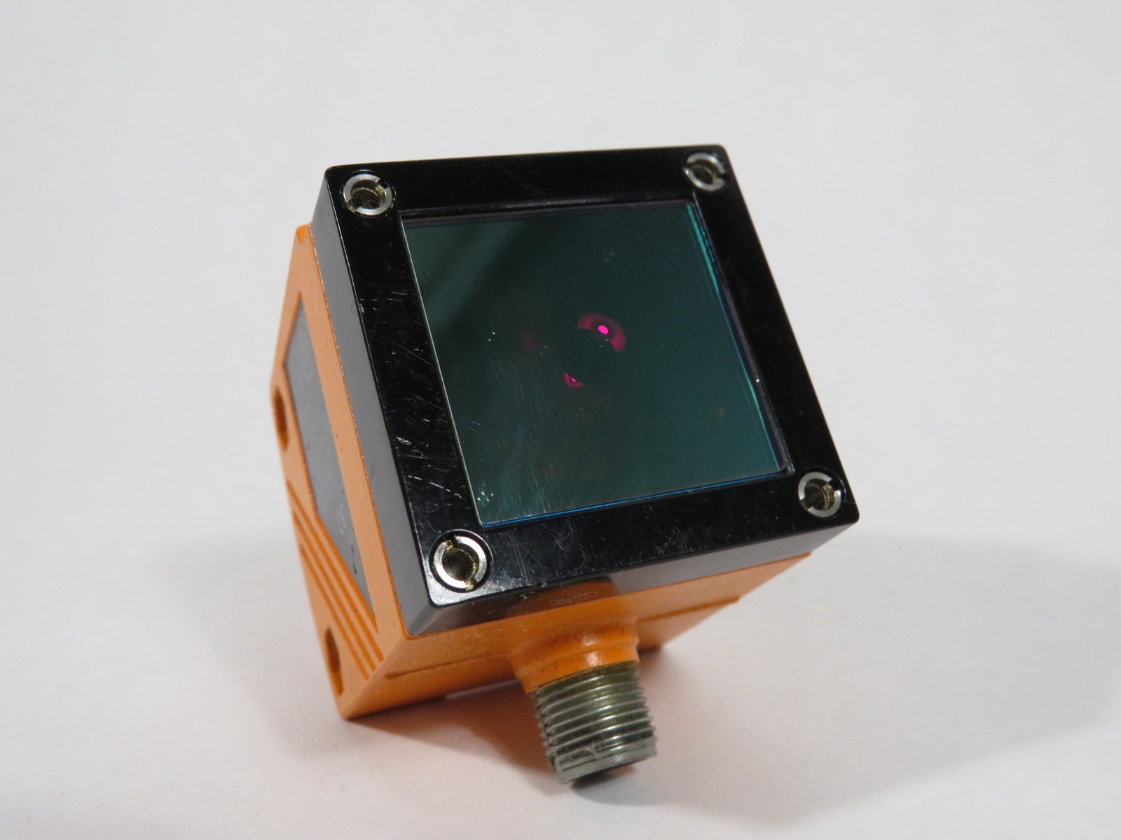 IFM O1D100 O1DLF3KG Photoelectric Distance Sensor 18-30VDC 200mA 0.2-10m USED