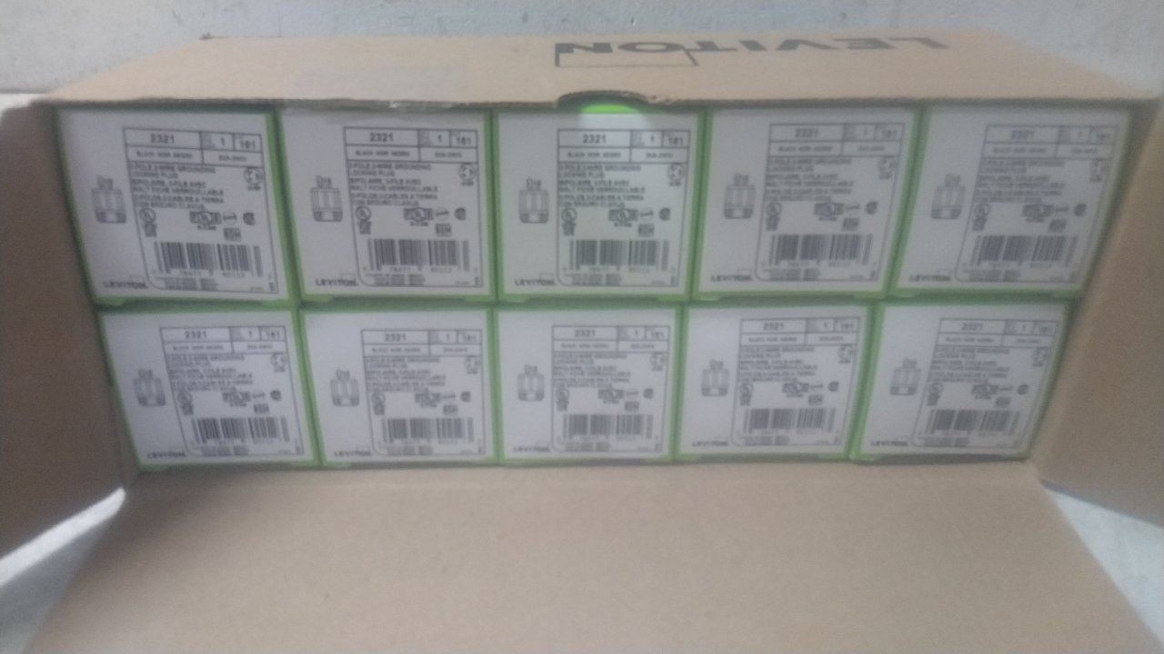 Leviton 2321 10 Pk 250VAC 20 A L6-20P NEMA Plug Configuration Locking Plug (AW)
