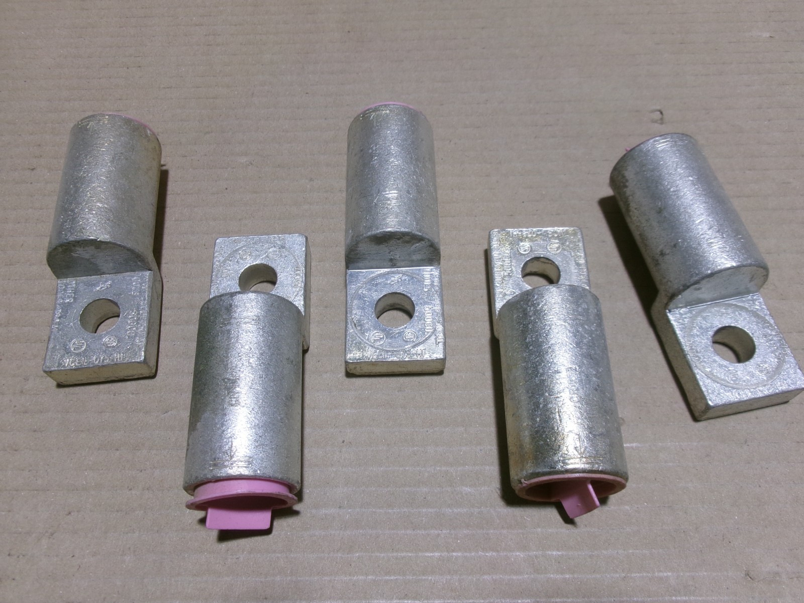 NEW *Lot of 5* Hubbell 1-Hole Compression Lug Terminal 500CU / 750AL kcmil mcm