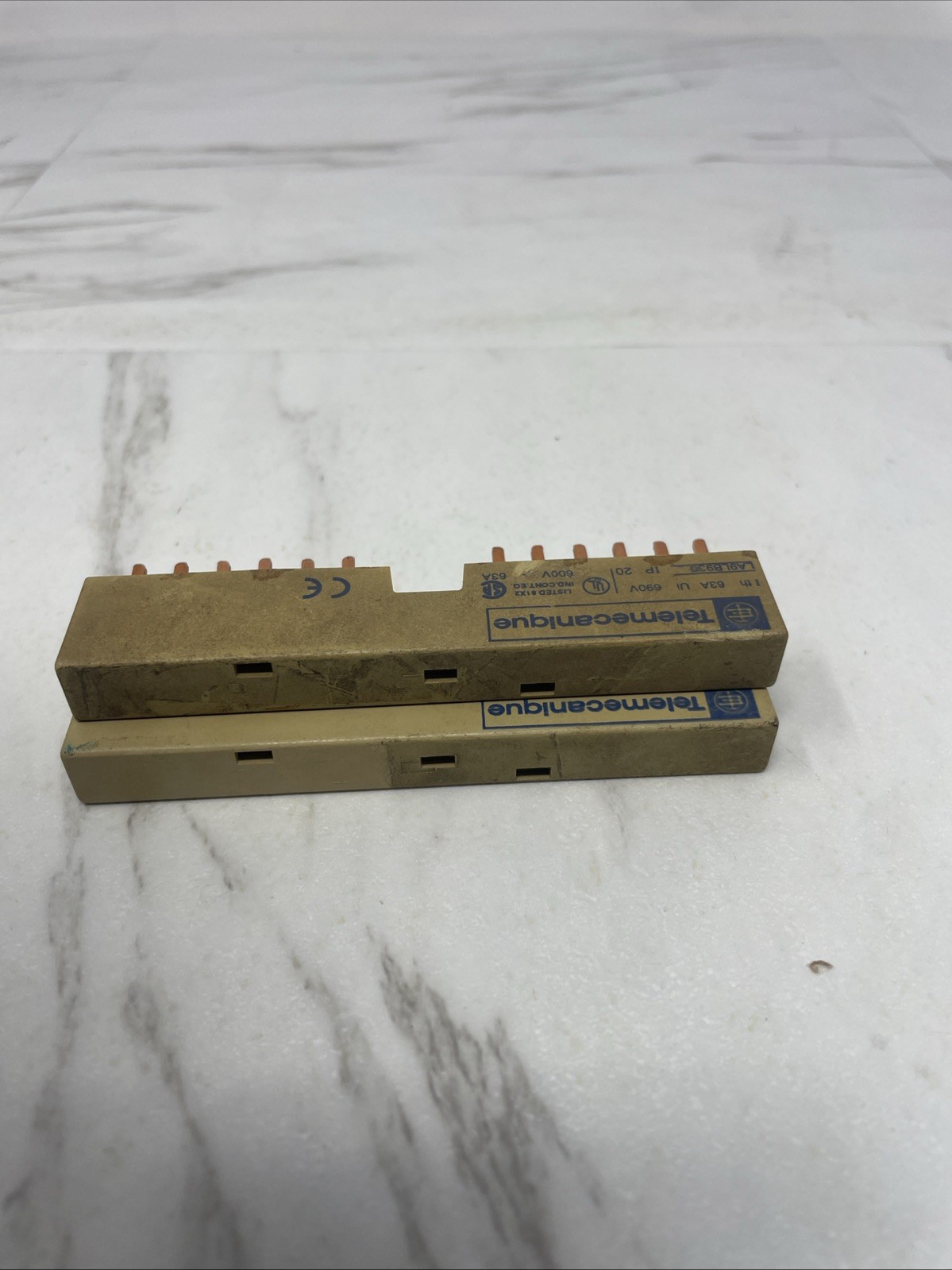 Lot Of Two SCHNEIDER ELECTRIC LA9-LB930 / LA9LB930 (USED)