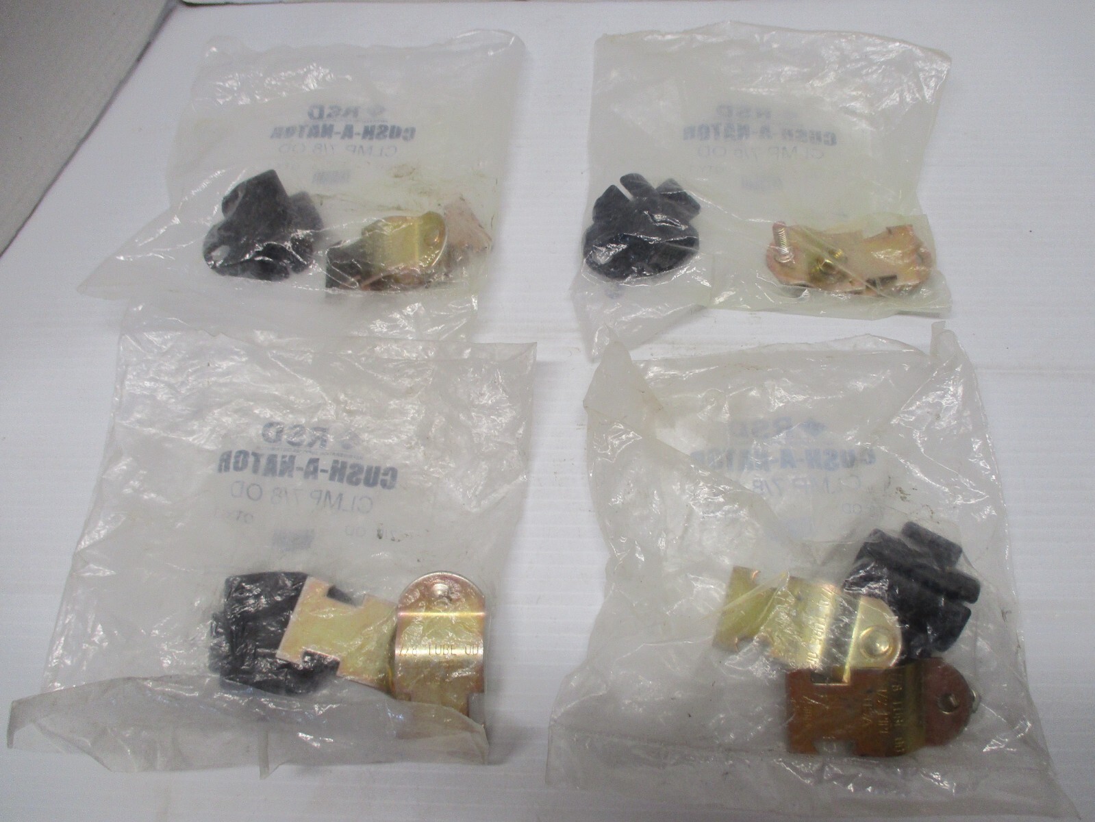 Lot of 25 CUSH-A-NATOR Cushioned Clamps 1 3/8″, 1 1/8″, 7/8″ and 3/8″