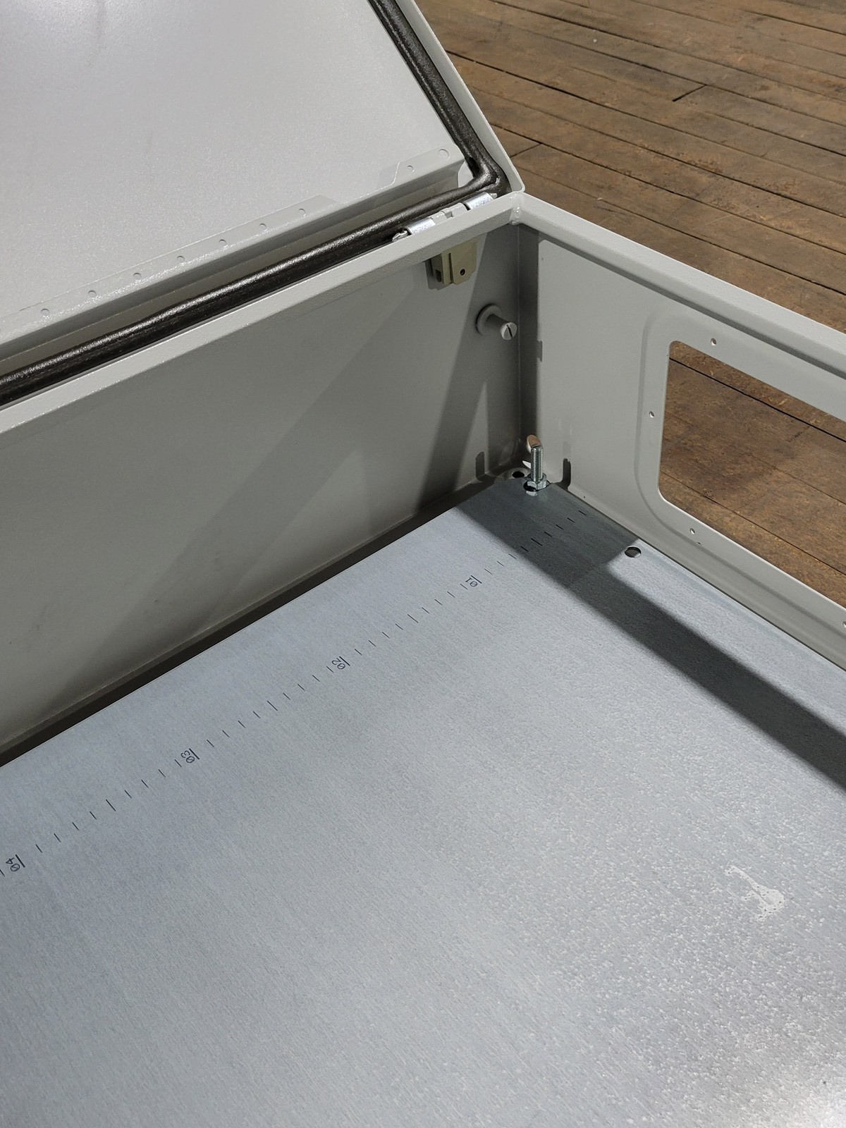 Rittal AE 1077 Enclosure Type 4 ISO 9001/14001 RoHS Compliant Box