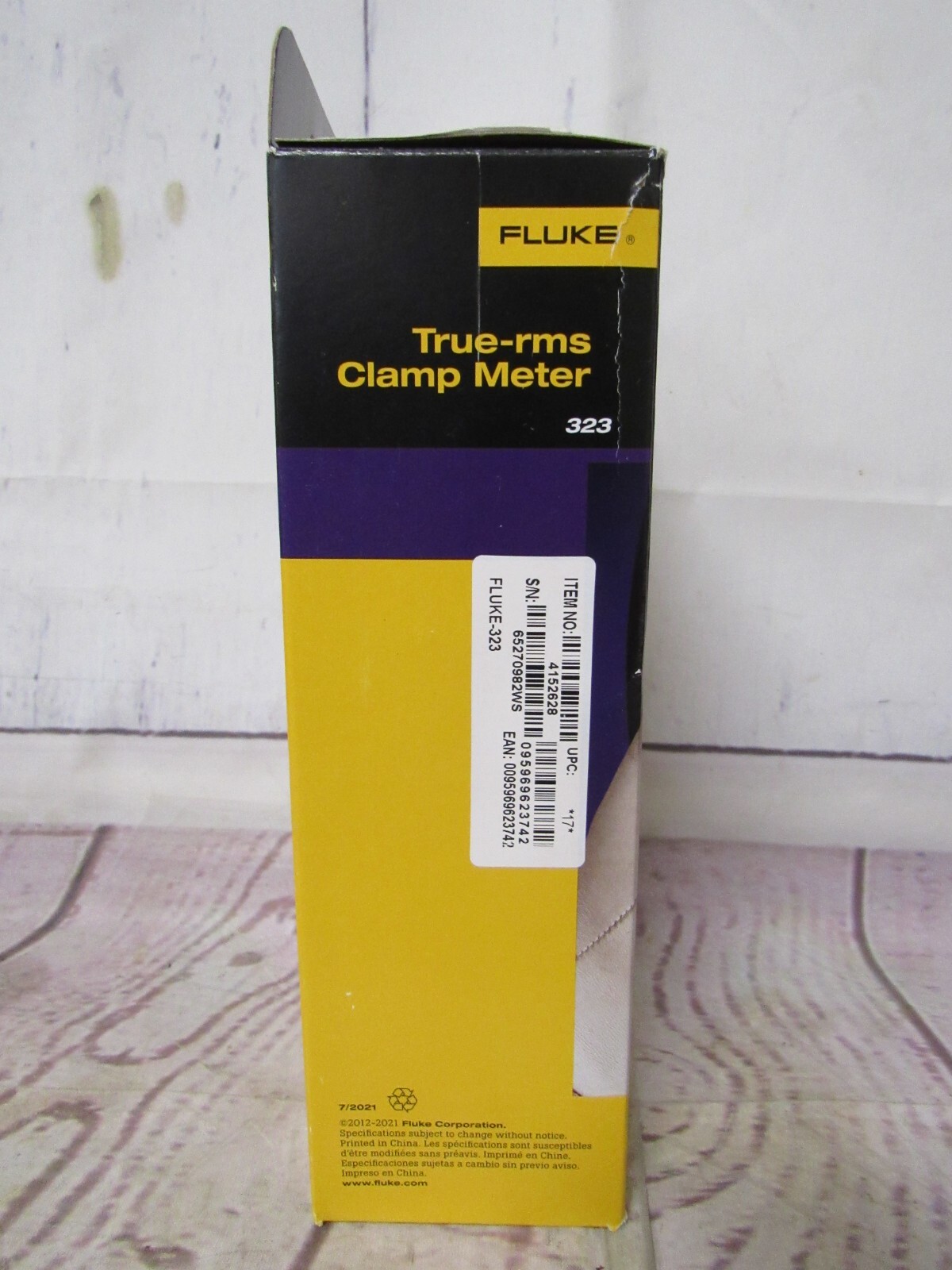 Fluke True-RMS clamp meter 323