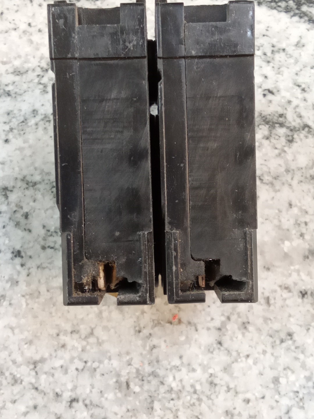 EATON/CUTLER HAMMER/BR280/C280/ 2 P/ 80 A/ Type BR/C/ Circuit Breaker/USE(19CB4