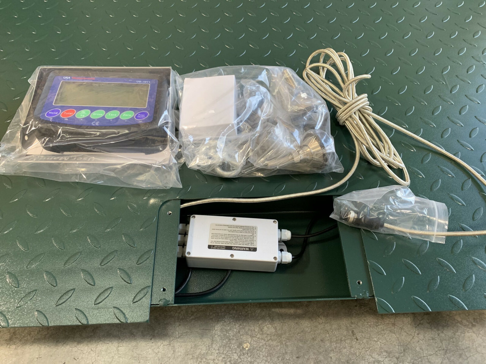 USA Measurements Heavy Duty Floor Scale 40″x40″ 5 Year Warranty with Indicator